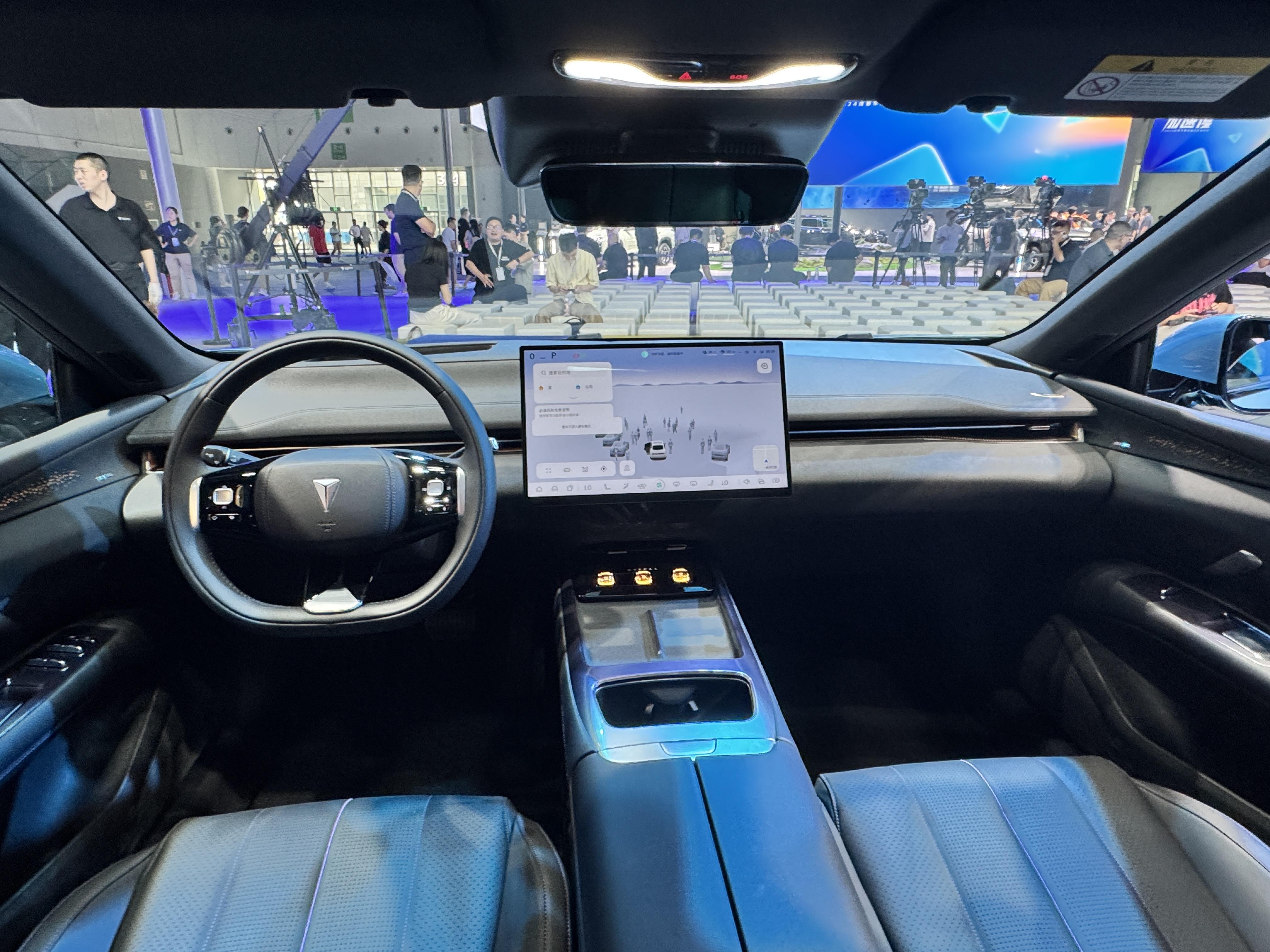 【成都車展】深藍(lán)L07首發(fā)亮相，預(yù)計(jì)2024年下半年上市