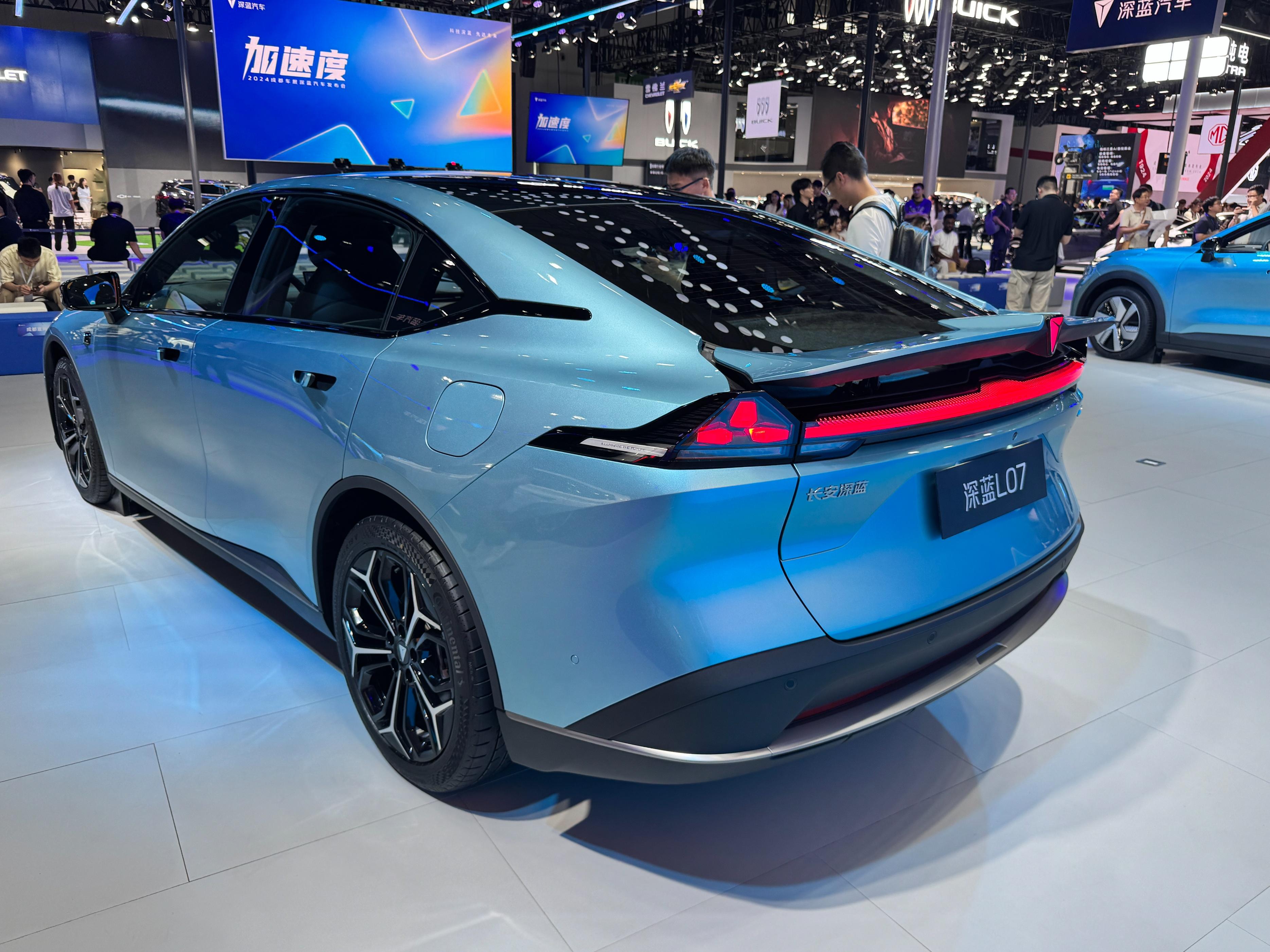 【成都車展】深藍(lán)L07首發(fā)亮相，預(yù)計(jì)2024年下半年上市