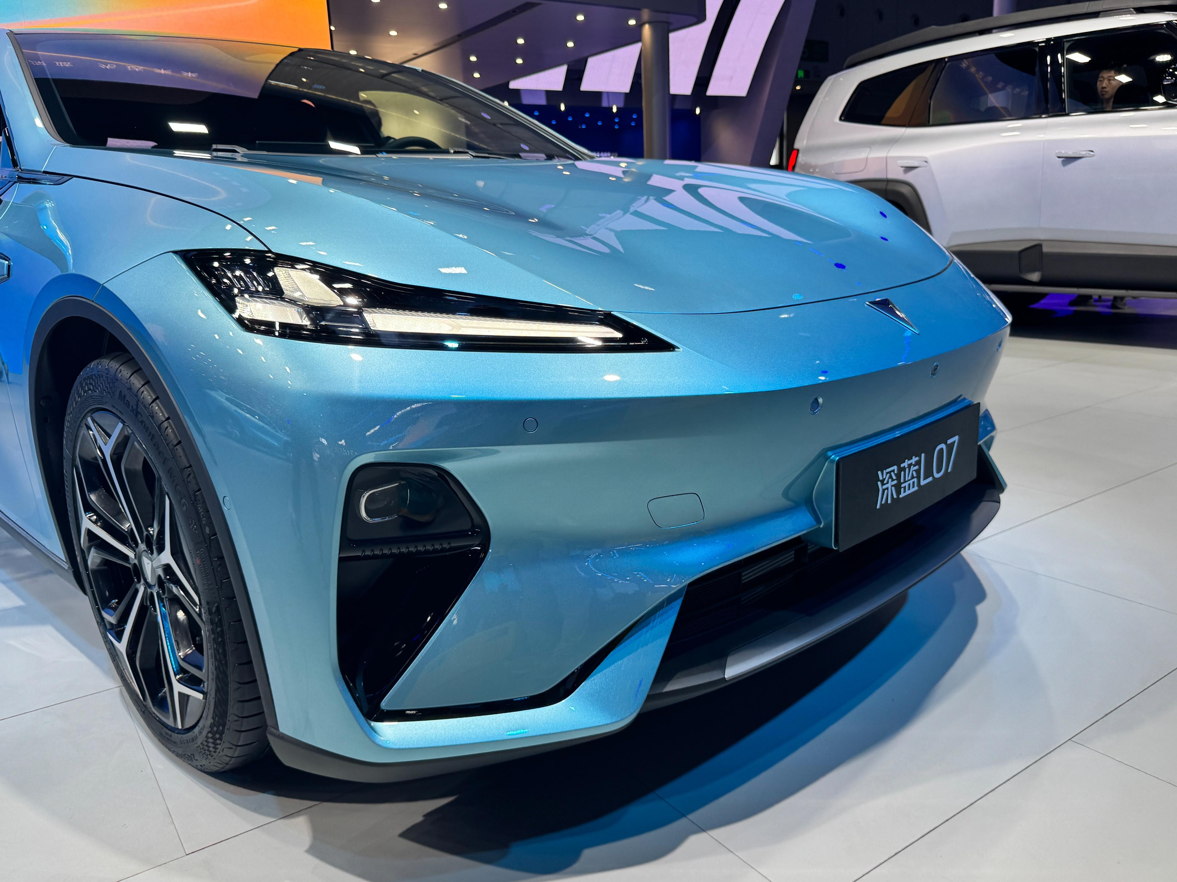 【成都車展】深藍(lán)L07首發(fā)亮相，預(yù)計(jì)2024年下半年上市