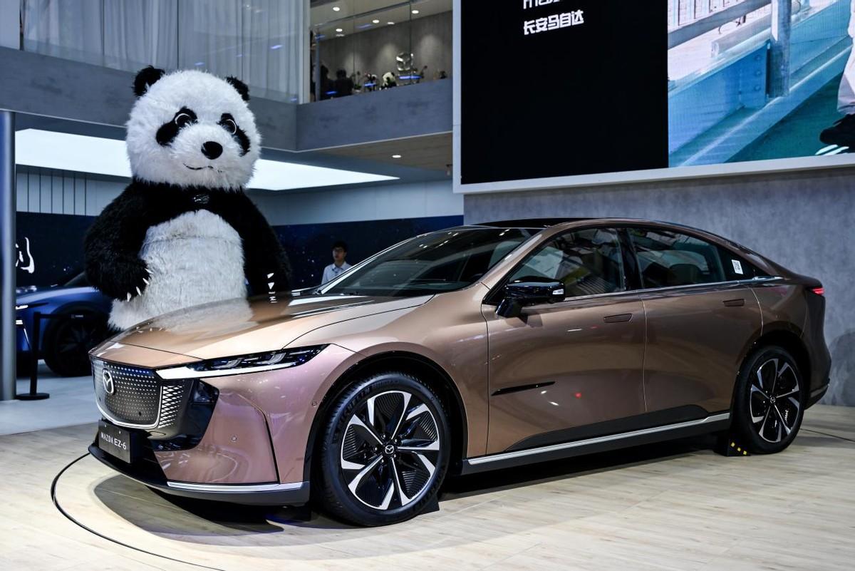 合資新能源價值新標(biāo)準(zhǔn) MAZDA EZ-6領(lǐng)銜亮相2024成都國際車展
