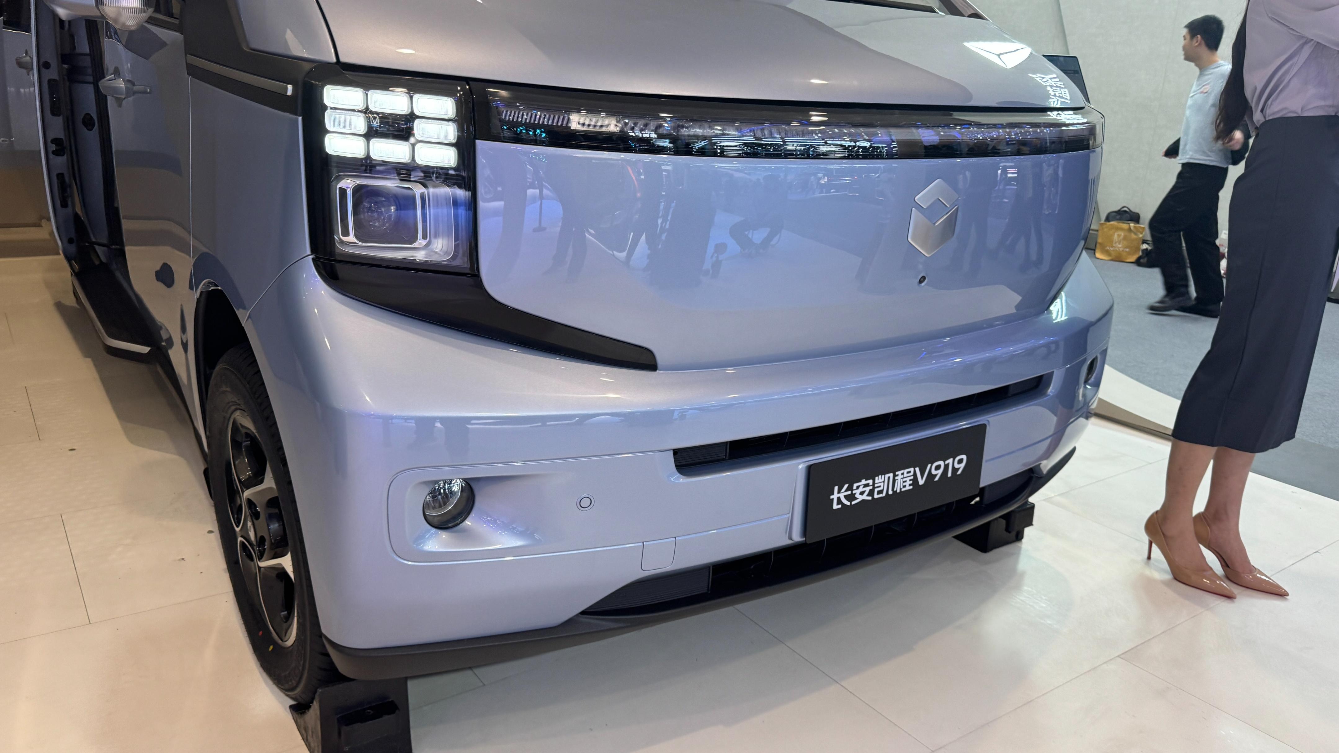 最大續(xù)航500km！長安凱程V919在廣州車展首發(fā)亮相