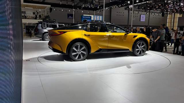 配有Toyota Pilot高階智駕系統(tǒng)！一汽豐田bZ3C在廣州車展首發(fā)亮相