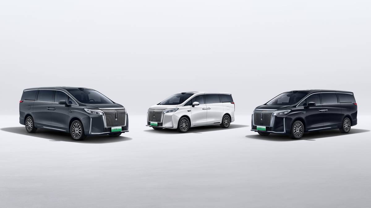 魏牌全新高山“車(chē)位到車(chē)位”驚艷山城