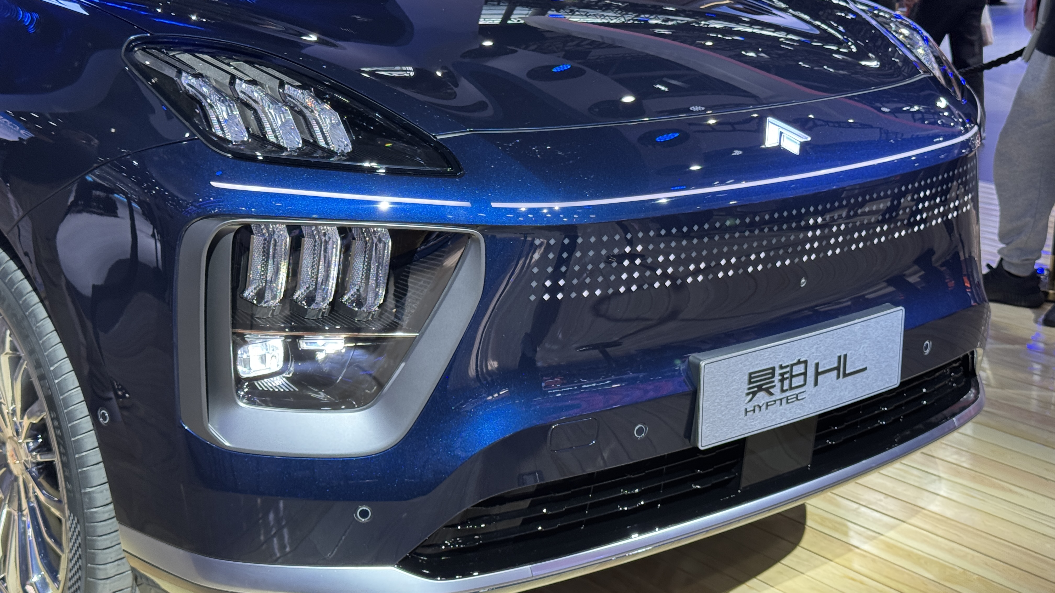 預(yù)售價格27.98萬元起！昊鉑 HL開啟預(yù)售